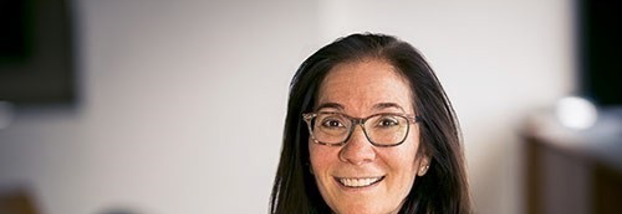Jodi Headshot